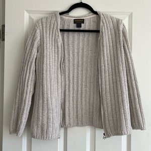 Woolrich Zip Up Sweater / Used